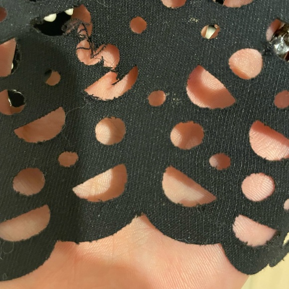 Elizabeth and James Laser Cut Dress - Picture 3 of 3